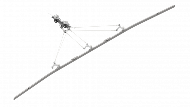 Fahrdrahtaufhängung TB mit Isolierkörper KUSYS2, in Kurven an Querspanner Stahl-/Stahlkupferseil 14.5-30° mit Kurvenschiene Typ 4, M16 und Aufhängeöse